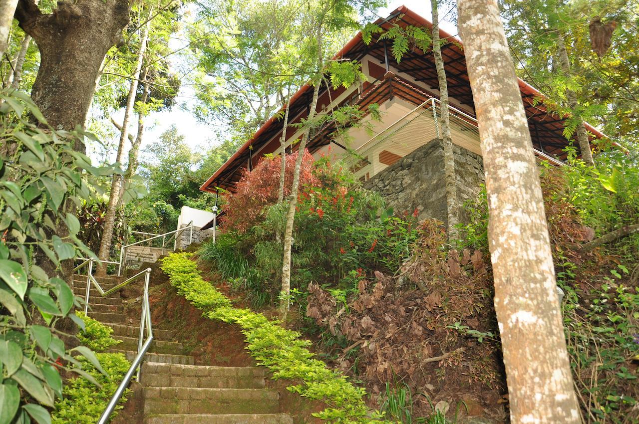 Bed and Breakfast Clouds Land à Munnar Extérieur photo