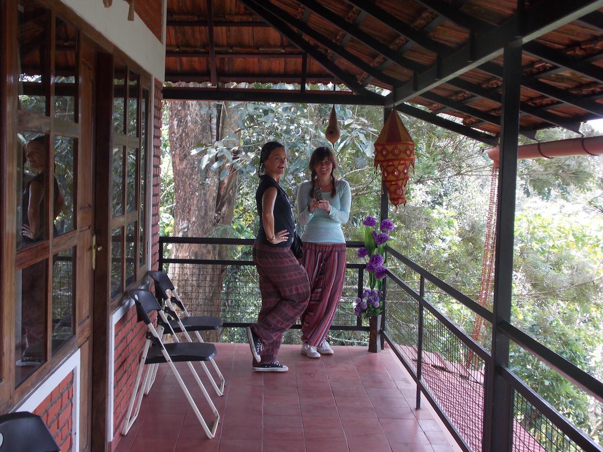 Bed and Breakfast Clouds Land à Munnar Extérieur photo