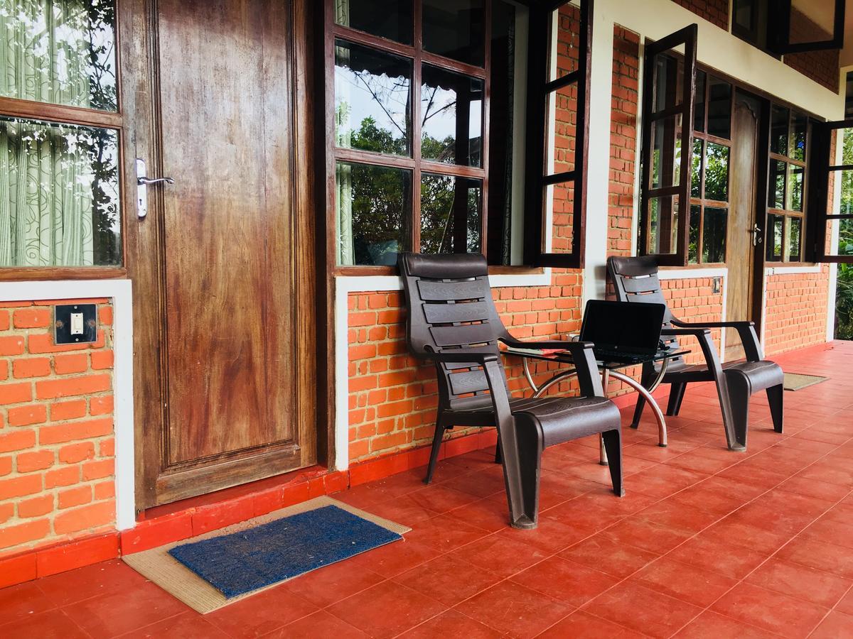 Bed and Breakfast Clouds Land à Munnar Extérieur photo